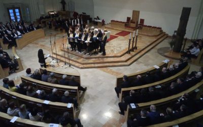 Nastup viniškog župnog zbora na smotri korizmenih pučkih napjeva “Puče moj”