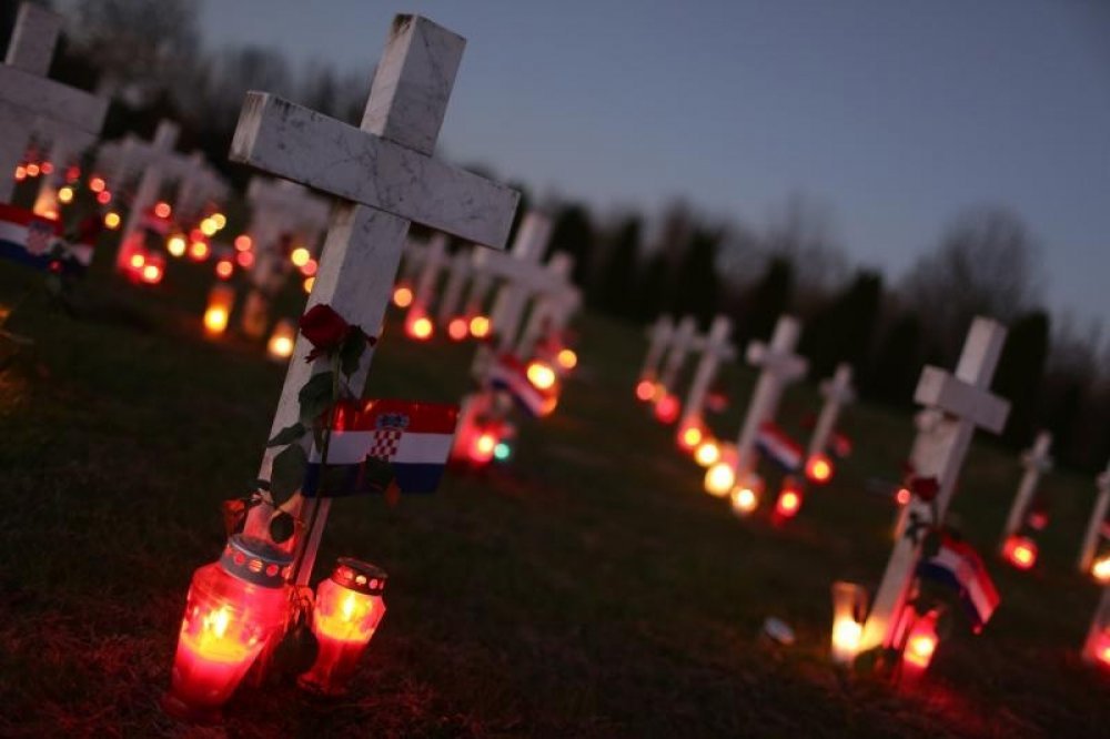 Poziv hrvatskih biskupa (HBK) da se oglase crkvena zvona u znak sjećanja na žrtvu Vukovara i sve žrtve Domovinskog rata