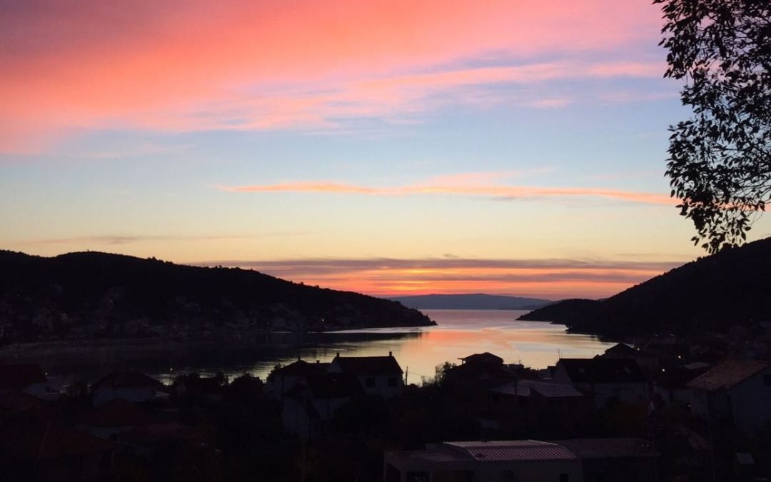 Mise zornice (6:30h) u župnoj crkvi