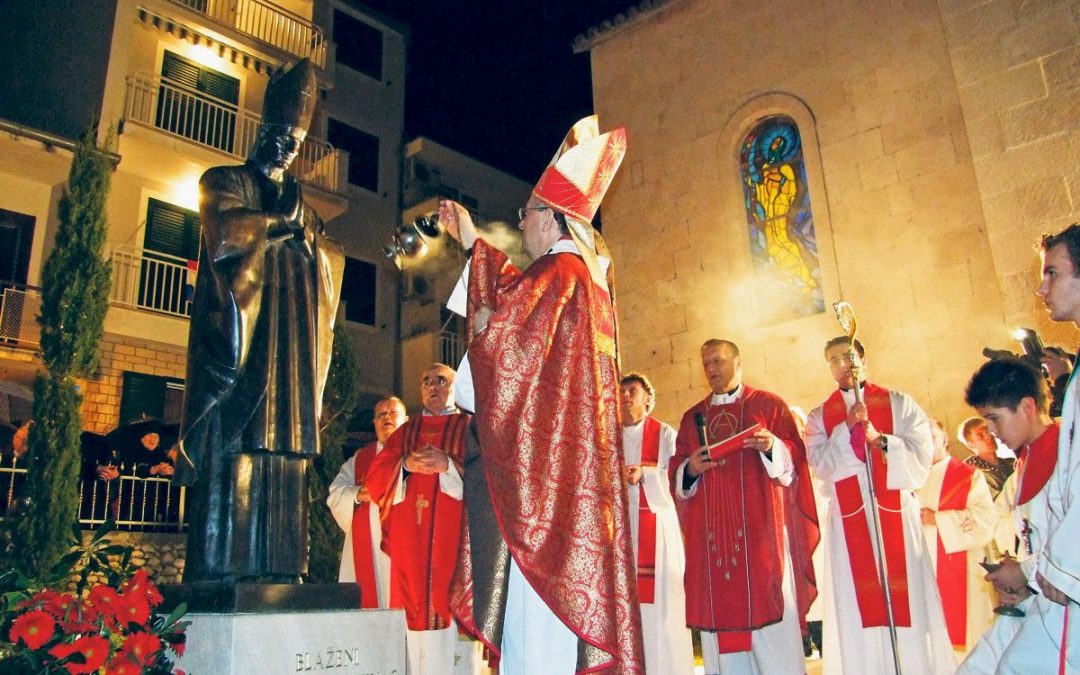 Ususret posjetu nadbiskupa Barišića našoj župi (homilija o Stepincu)