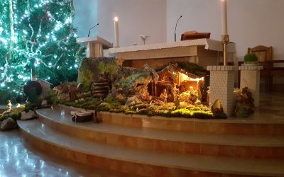 BOŽIĆNE JASLICE U VINIŠKOJ ŽUPNOJ CRKVI