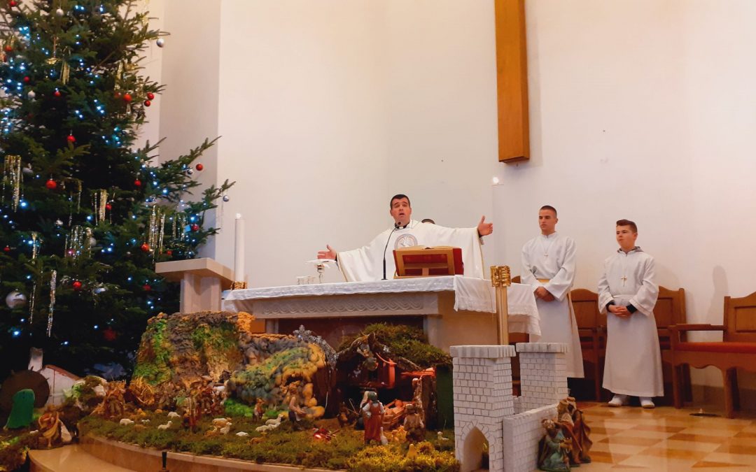 BOŽIĆNA SVEČANA ŽUPNA MISA