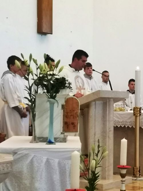 VELIKI ČETVRTAK: MISA VEČERE GOSPODNJE I OBREDI