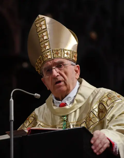 Mons. Puljić poziva svećenike i vjernike na zajedničku molitvu uoči ustoličenja novog nadbiskupa.