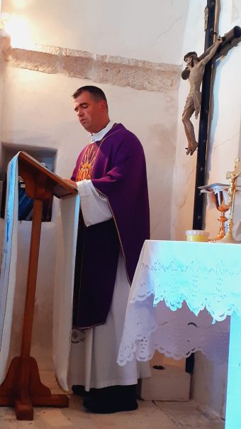 SV.MISA ZA POKOJNE I ODRJEŠENJE NA GROBLJU NA ORIOVICI