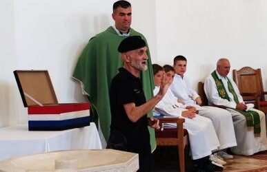 21. NEDJELJA KROZ GODINU – oproštajna župna misa od don Mate. Don Mate HVALA!