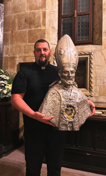 Proslavljen je blagdan sv. Ivana Trogirskog. Procesiju je predvodio novi trogirski župnik don Roko Kaštelan.