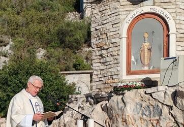 PROSLAVA SVETOG NIKOLE U VOLUJI